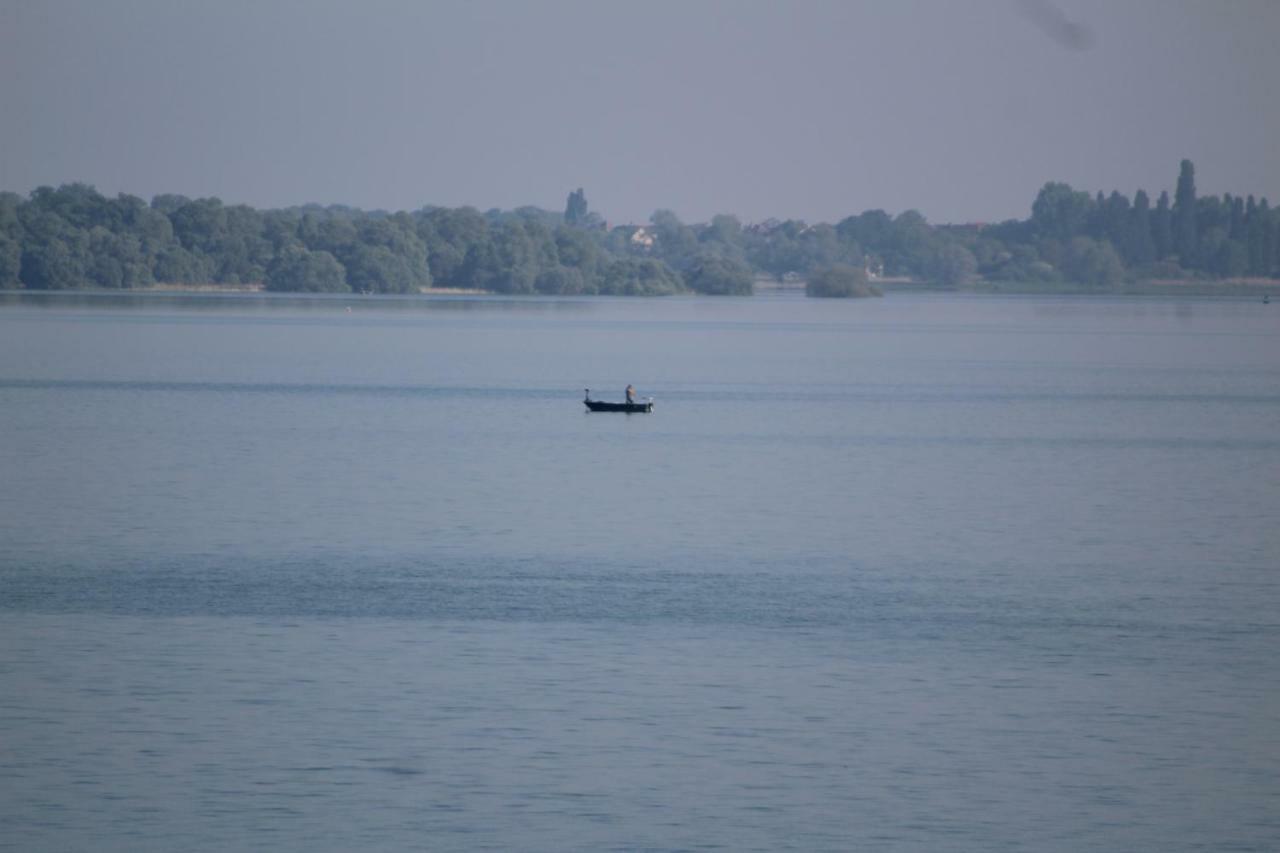 Le Port Mesnil Βίλα Εξωτερικό φωτογραφία