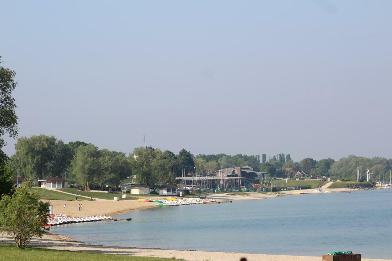 Le Port Mesnil Βίλα Εξωτερικό φωτογραφία